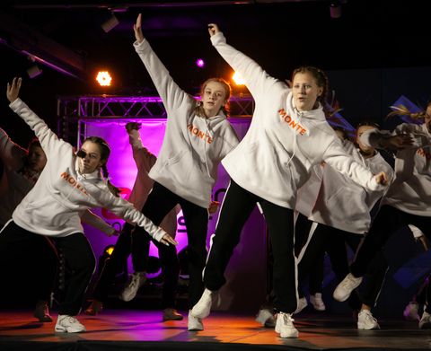 Z1 TALENT FEST (MAIN STAGE)